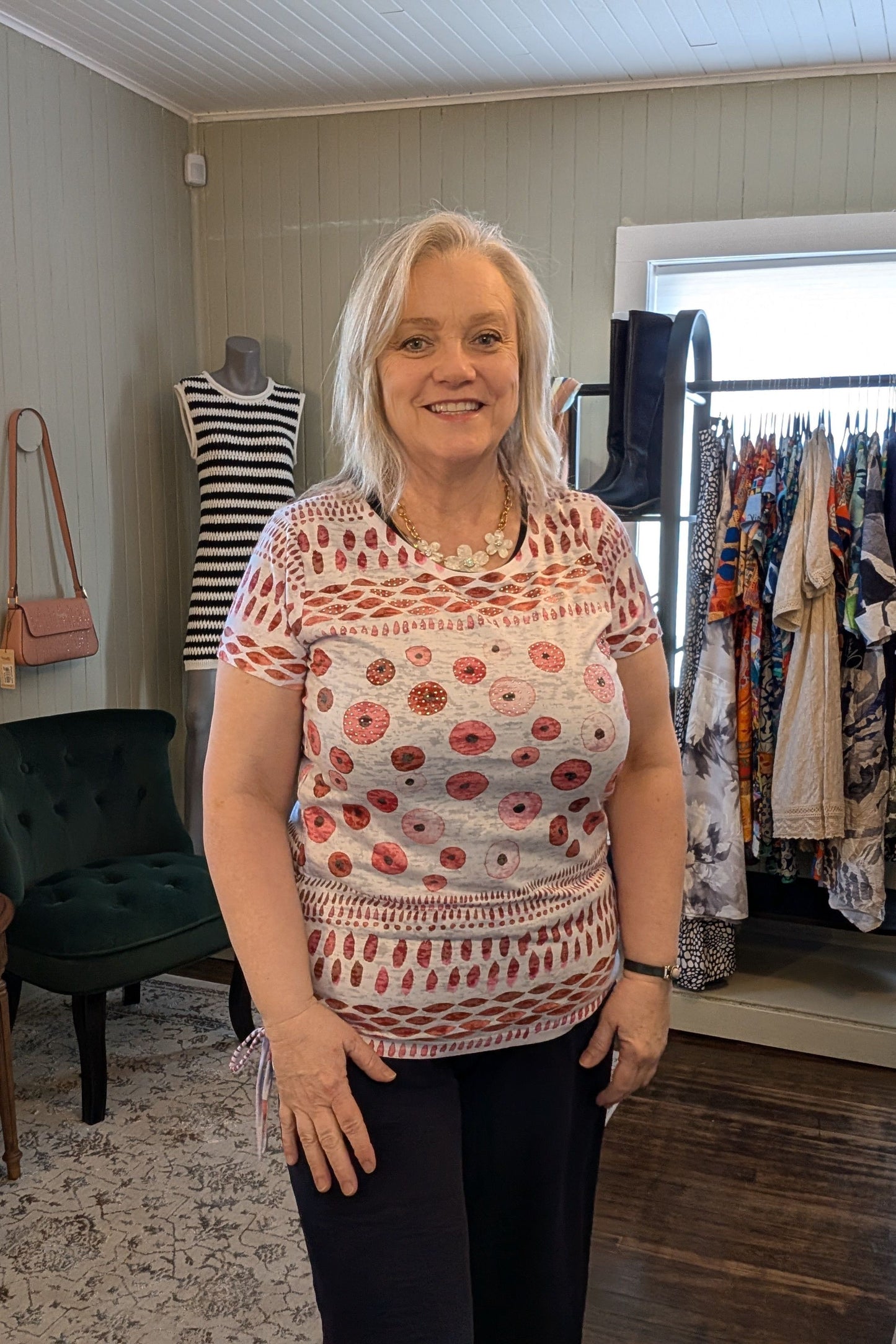 Sparkle Abstract Short Sleeve Tee in Red