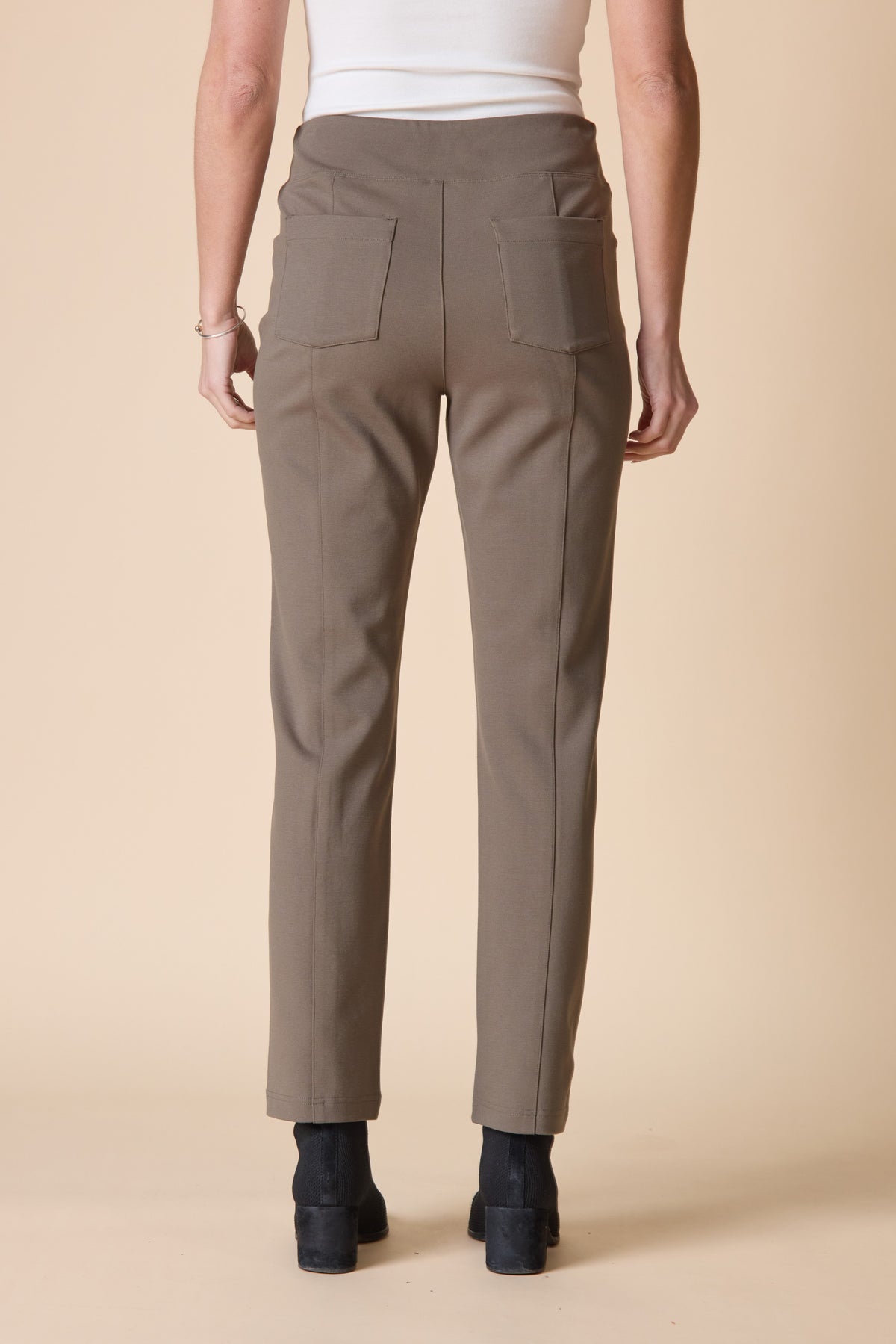 Women's Seamed Pocket Pant in Umber Green by Habitat Clothing